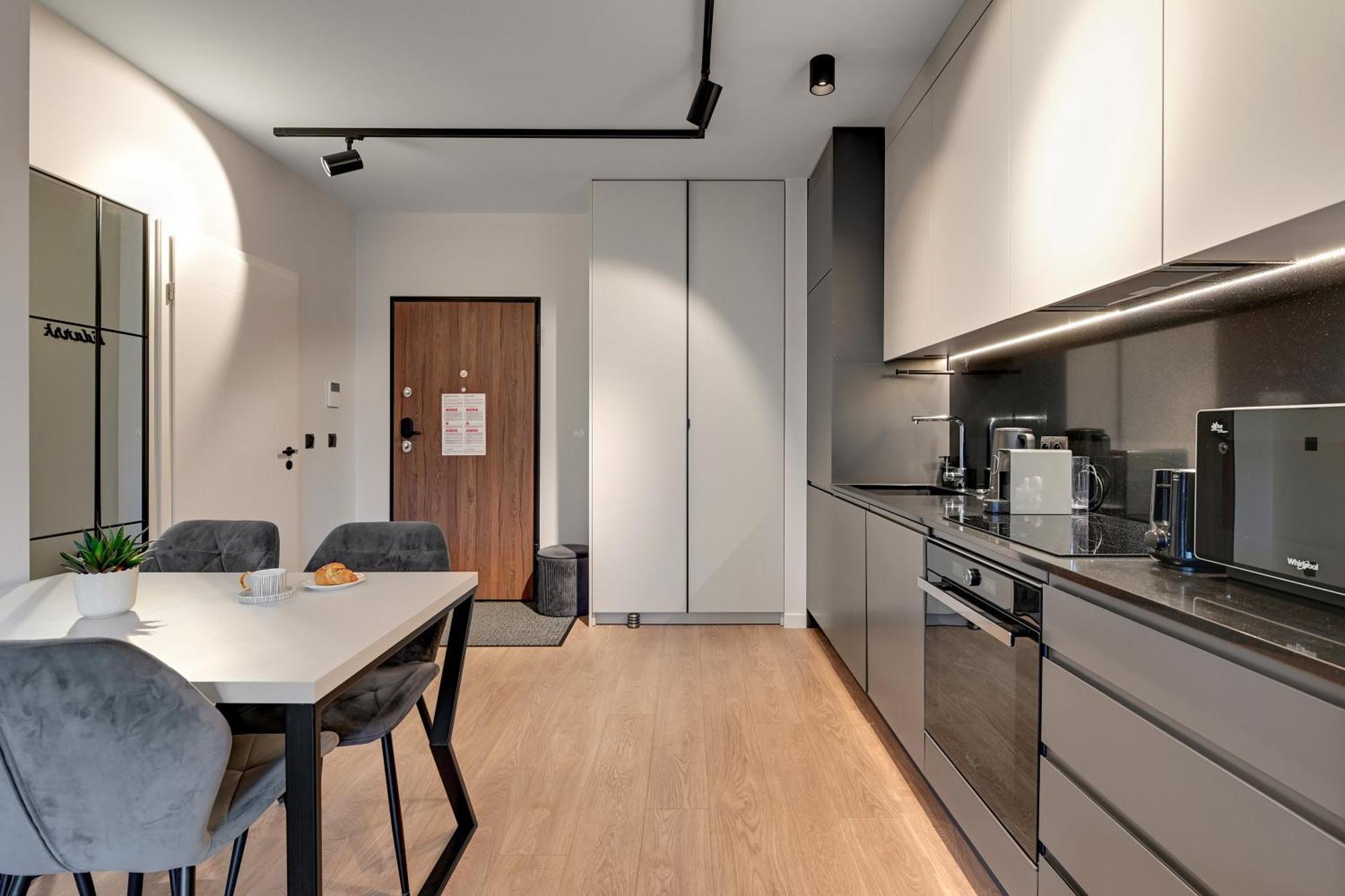 Scala City Center Premium Studios By Lion Apartments 그단스크 외부 사진